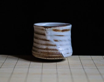 Ceramic Japanese Cup, Shino Yunomi Teacup, Handmade Coffee Cup, Traditional Gong-fu cup, Handcrafted Stoneware Cup