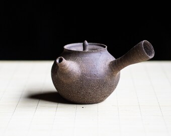 Raw, dark stoneware Kyusu / Japanese style Teapot with sidehandle. Ceramic tea pot, Gongfu pot 200ml