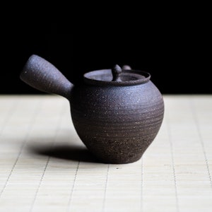 Raw, dark stoneware Kyusu / Japanese style Teapot with sidehandle. Ceramic tea pot, Gongfu pot 130ml image 4