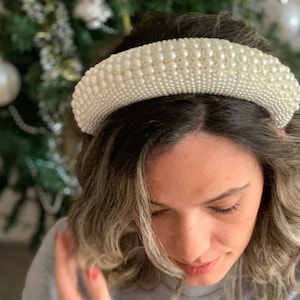 Pearl headband, velvet pearl padded headband, crown, alice band, pearl crown, pearl accessories, bridal headband, pearl tiara, bride crown