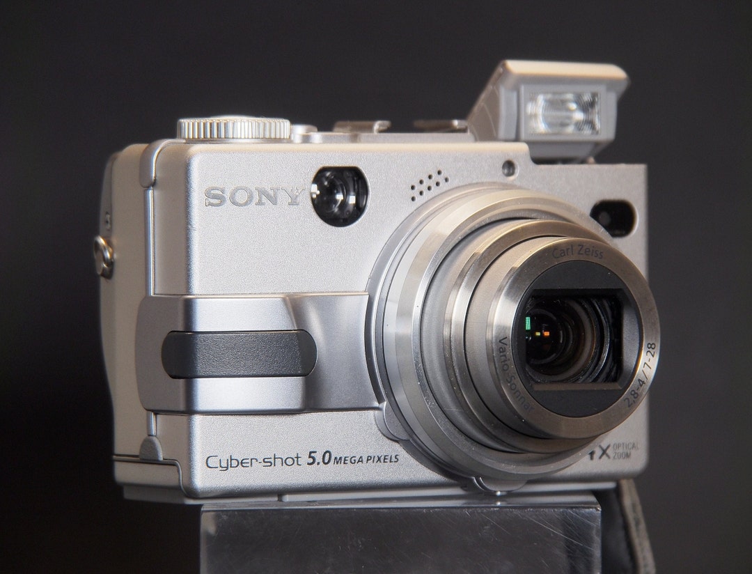 Sony Cybershot DSCV1 5.0MP Compact Digital Camera Silver Etsy
