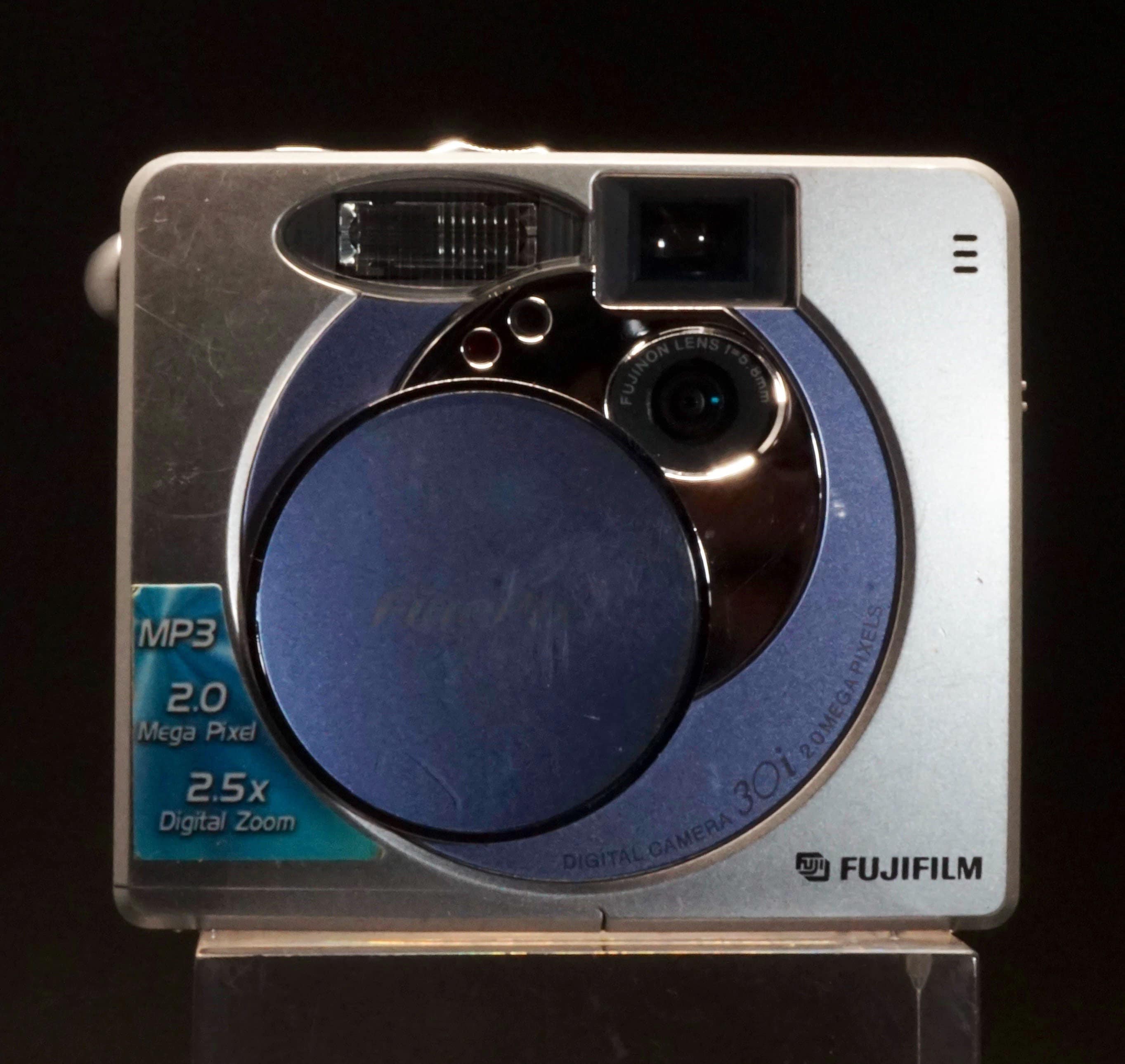 FUJIFILM【値下げ済】FUJI FILM FinePix FINEPIX 30Iシルバー