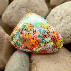 Flower stone, painted stone, hand-painted, decoration, garden, terrace, happiness stone, flower meadow, rainbow, lucky stone