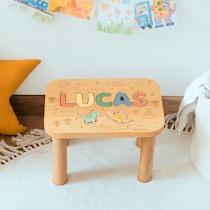 Name Hocker von Space Chris, Montessori Helfer für Kinder, Geschenk zum 1 Bild 1