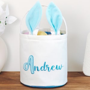 Handgemachter Ostereikorb für Kinder. Personalisierter Korb für Osteraktivitäten. Baby Korb für Mädchen und Jungen. Personalisierter Osterhase.