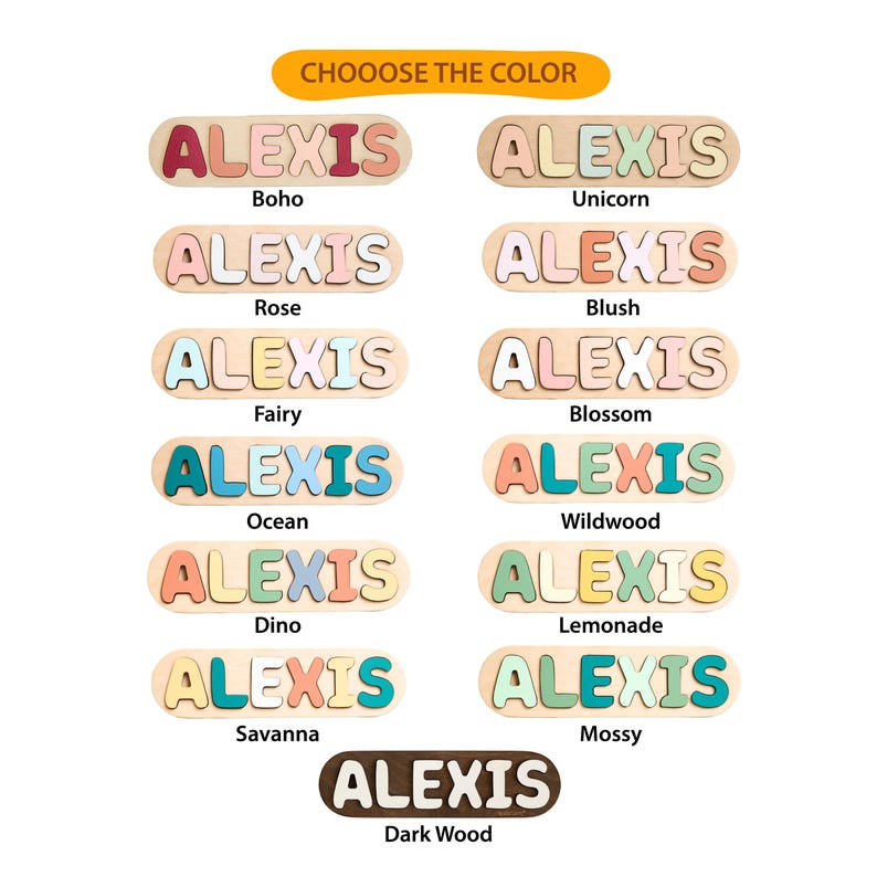 Może przedstawiać: Drewniane puzzle z imieniem "ALEXIS" w r&oacute;żnych schematach kolorystycznych. Opcje obejmują Boho, Unicorn, Rose, Blush, Fairy, Blossom, Ocean, Wildwood, Dino, Lemonade, Savanna, Mossy i Dark Wood.