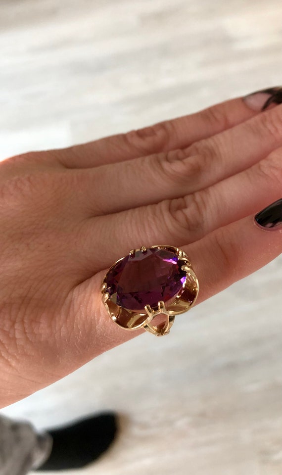 Vintage Faux Amethyst 18k Gold Plated Cocktail Rin