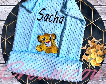 plaid bébé  brodé personnalisé cadeau naissance bébé couverture minky simba blanc bleu Disney 1 mètre /80 centimètre