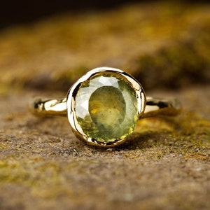 Green Montana Sapphire Engagement Ring | 2.3ct Montana Sapphire | Rustic | Ethical | Recycled Gold | Diamond Alternative | leaf and twig