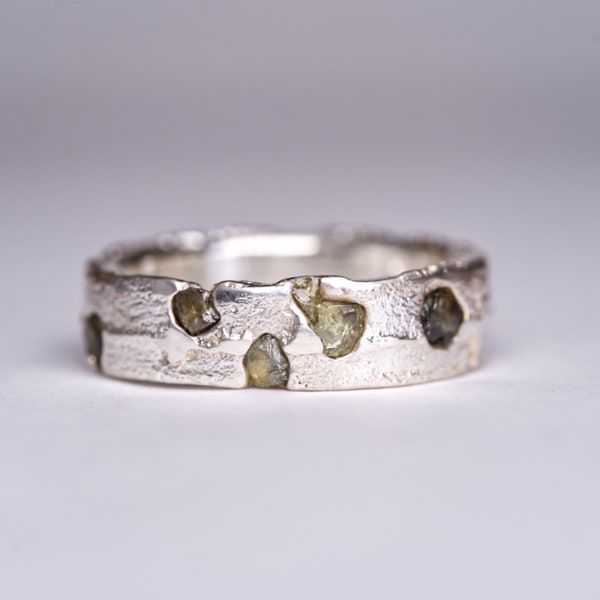 Rough Montana Sapphire Eternity Band | Sterling Silber Roh Saphir Eternity Ring | Rohstein Ring | angegossen | Rustikaler Ring