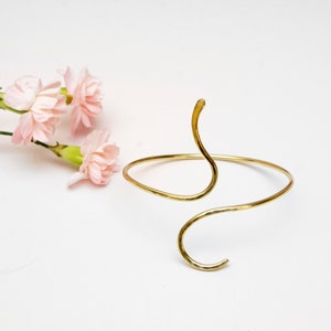 Snake design Brass  arm cuff,bracelet cuff, Armlet Wire wrapped  ,Arm Cuff, Open end cuff,upper arm cuff