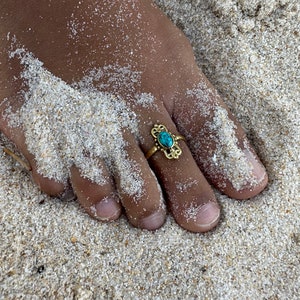 MERMAID gold toe ring, handmade delicate stone brass ring, bohemian crystal fine jewellery, boho gypsy adjustable gemstone dainty ring