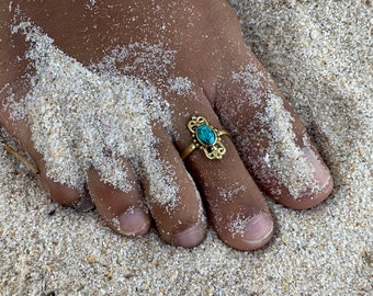 MERMAID gold toe ring, handmade delicate stone brass ring, bohemian crystal fine jewellery, boho gypsy adjustable gemstone dainty ring