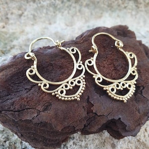 Kouri⊹ petite hoop earrings, small brass earrings, dainty earrings, delicate earrings, handmade jewelry, handmade earrings, gold earrings