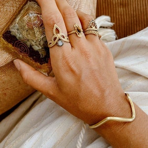 Fine gold hotsell rings australia
