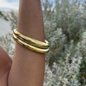Unisex gold bracelet, gypsy bangle, boho bracelet, handmade brass jewellery, tribal jewellery, textured fine jewellery, hammered jewellery