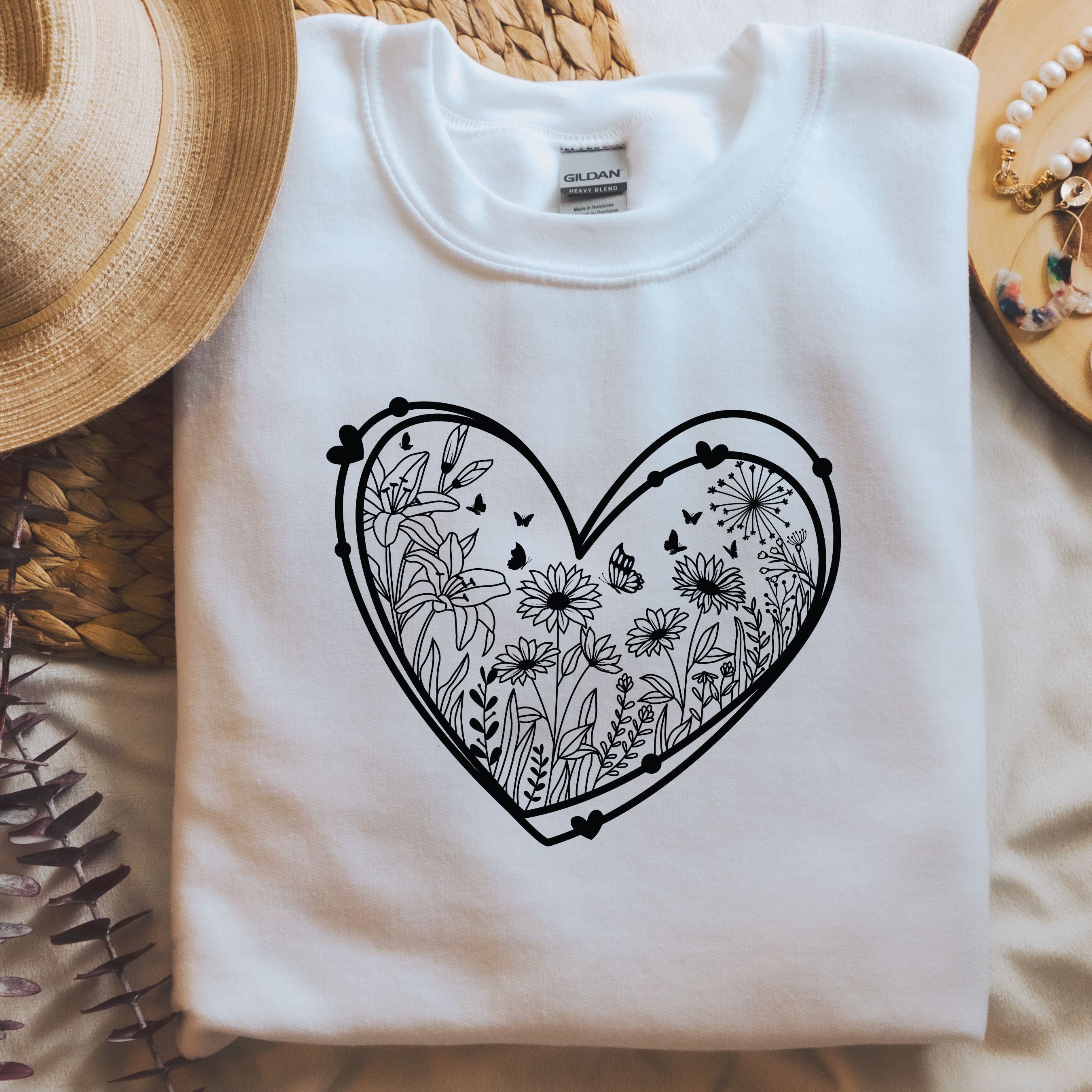 Flower Heart SVG Design, Heart SVG for Cricut, Heart Wreath SVG, Cut ...