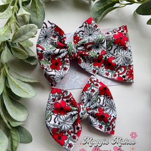 Baseball headwrap bow, baseball bows, reds headwrap bow, Cincinnati reds bow, Cincinnati reds headwrap bows, reds
