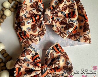Football headwrap bow, football bows, Bengals inspired headwrap bow, Bengals inspired bow, Superbowl bow, toddler bengals shirt, who Dey bow