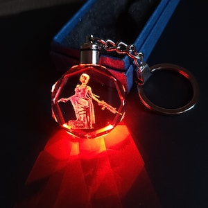 Resident Evil Ada Wong Color Changing LED Premium Crystal Laser Engraved 2D Picture Keychain Video Game Charm Souvenir Gift Box & Battery