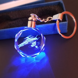 Mass Effect Normandy SR2 Color Changing LED Premium Crystal Laser Engraved 2D Picture Keychain with Souvenir Gift Box and Battery