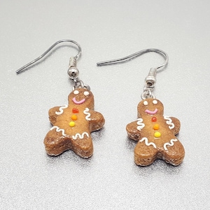 Gingerbread men earrings model 1
