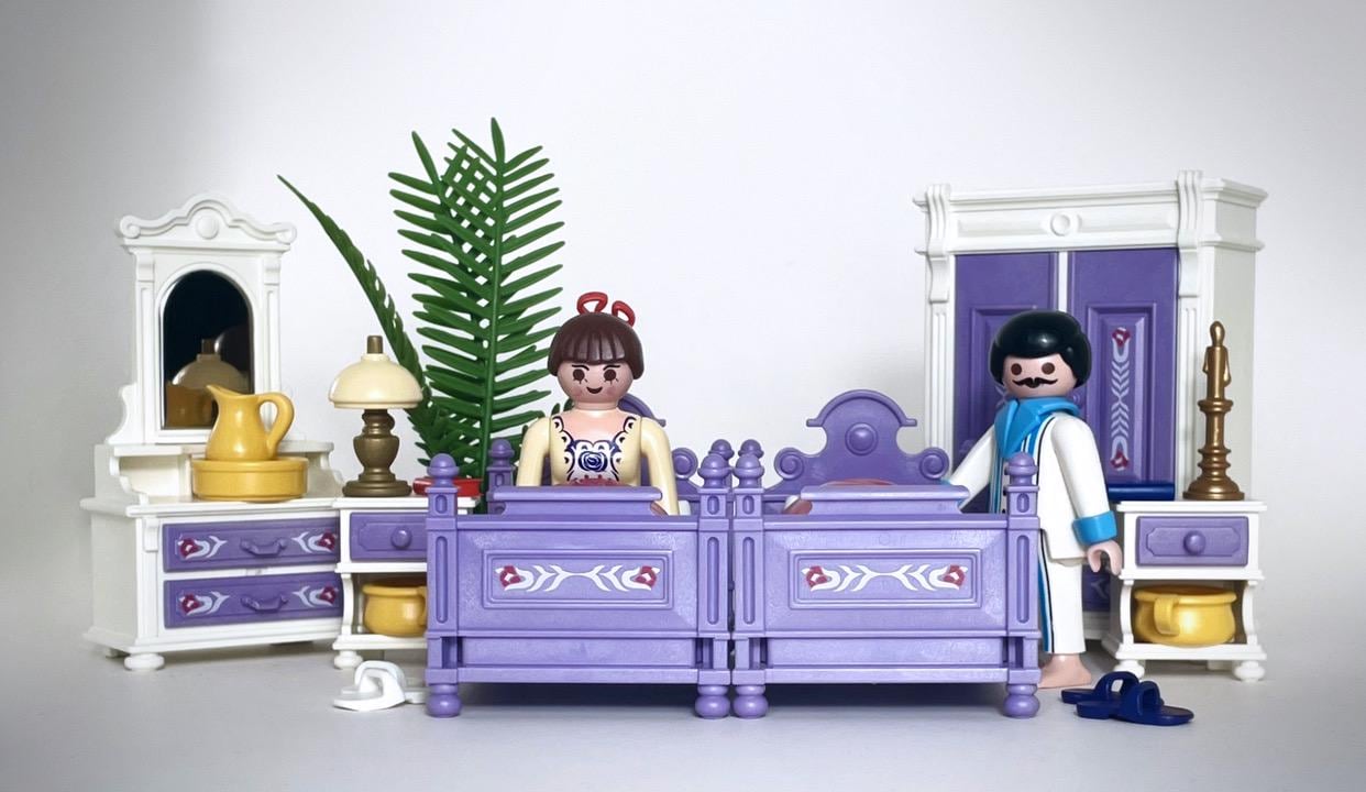 Playmobil Victorian Dollhouse Canada