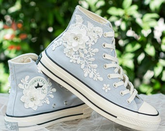 Bridal Converse High Tops with White Lace Flowers and Pearls, Elegant Wedding Sneakers for Bride
