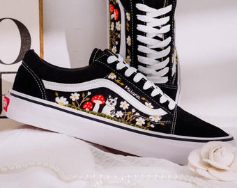 Embroidered Vans Old Skool, Custom Vans Embroidered wildflowers, Vans with Name and Date, Vans Embroidery Floral Embroidered Sneaker Custom