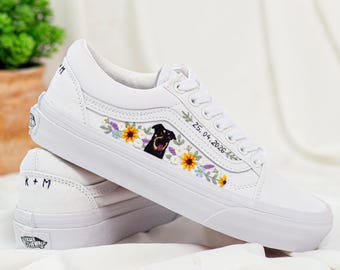 Op maat geborduurde bestelwagens: borduurschoenen huisdier en bloemen, huwelijkscadeau voor bruid