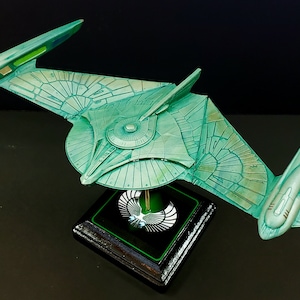 24th Century Romulan Bird Of Prey Atolm-Inspired resin starship pro-built display model