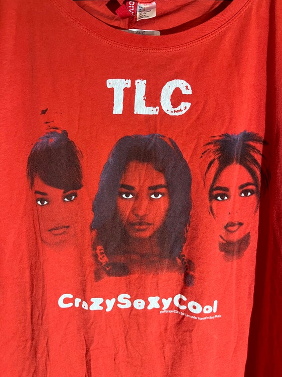 TLC small red graphic vintage preowned tshirt - image 1