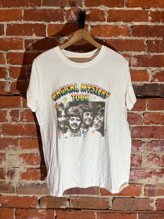 Beatles large white graphic vintage preowned tshi… - image 2