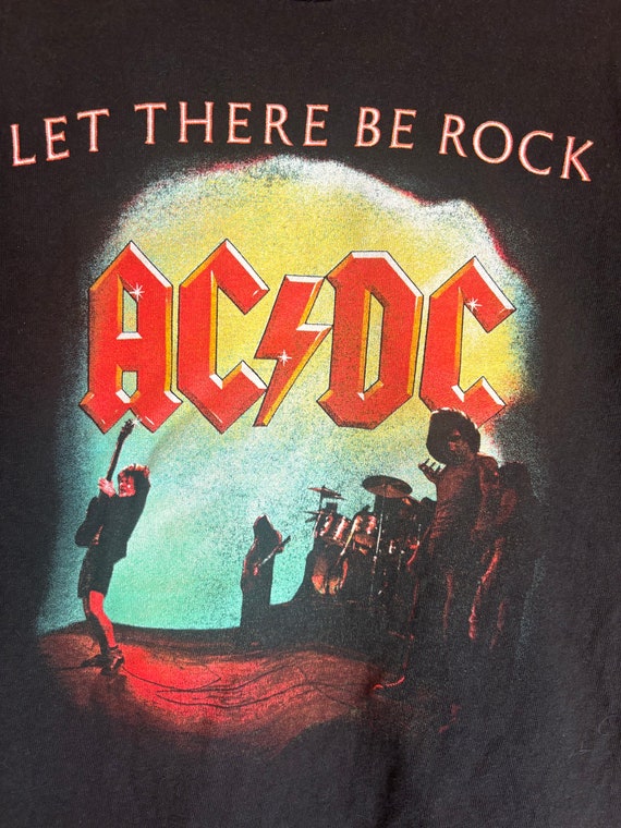 AC/DC large black graphic vintage preowned tshirt
