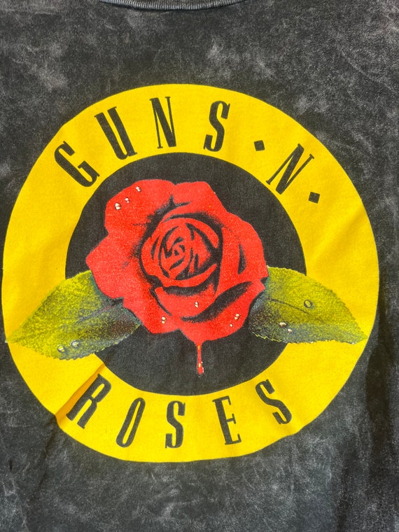 guns & roses medium black graphic vintage preowne… - image 1