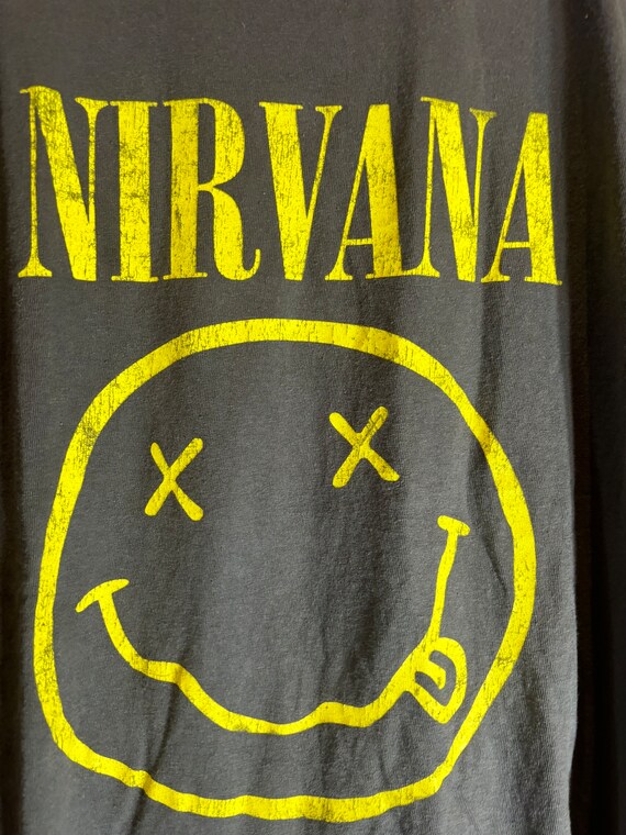 Nirvana large grey graphic vintage preowned tshirt - image 1