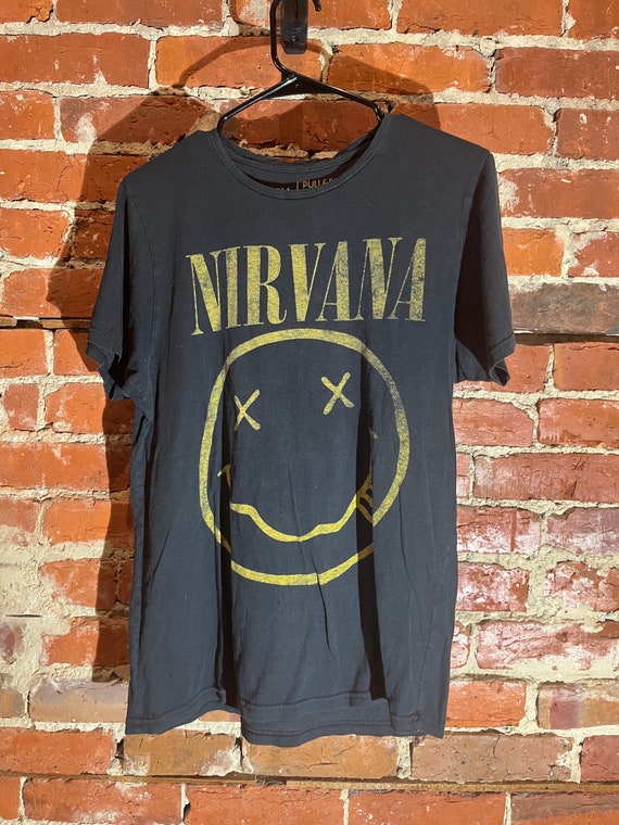 Nirvana medium black graphic vintage preowned tsh… - image 2