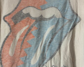 Rolling Stones medium white graphic vintage preowned tshirt