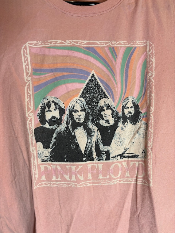 Pink Floyd small pink graphic vintage preowned tsh