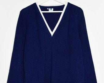 Vintage 90's V-Neck Sweater, Blue Retro Jumper, Oversized Pullover, Cozy Fall Fashion, Vintage Clothing
