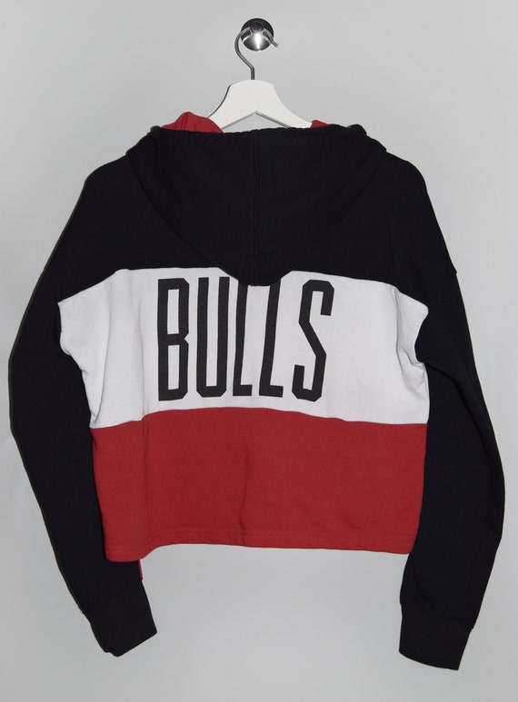 Red Chicago Bulls cropped hoodie- official NBA