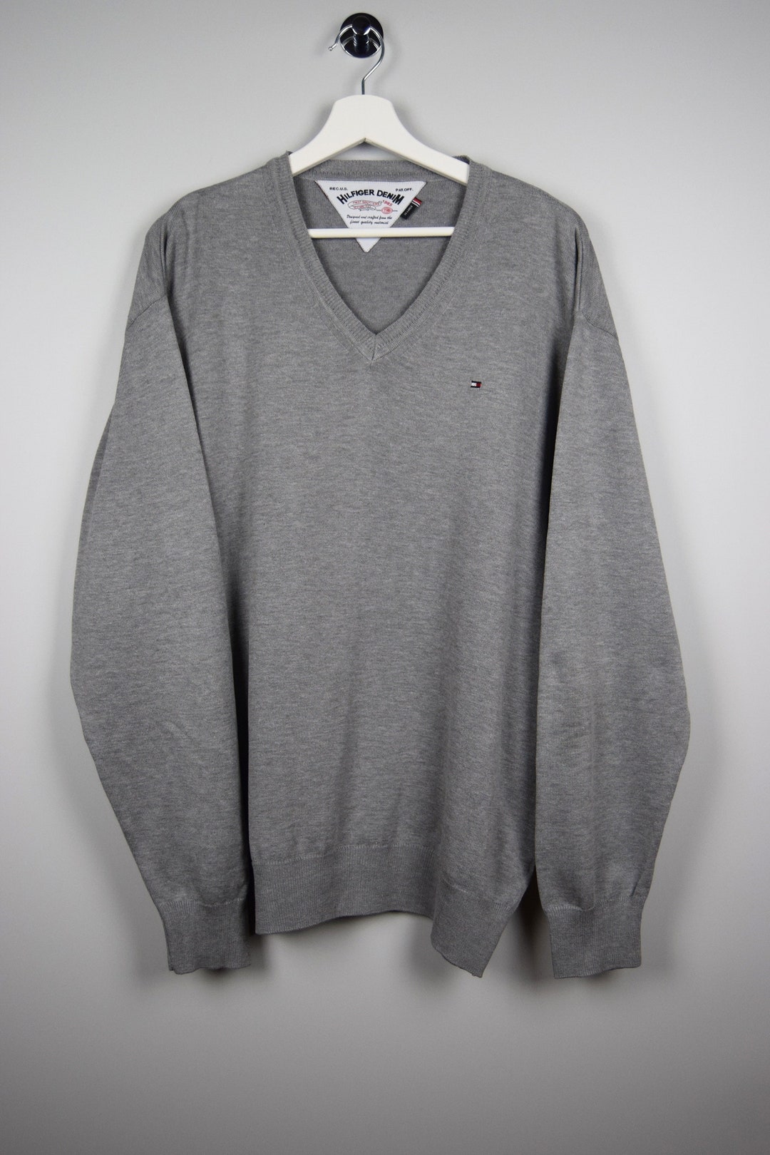 Tommy Hilfiger Denim V-neck Gray Sweater Knit Pullover Long Sleeve