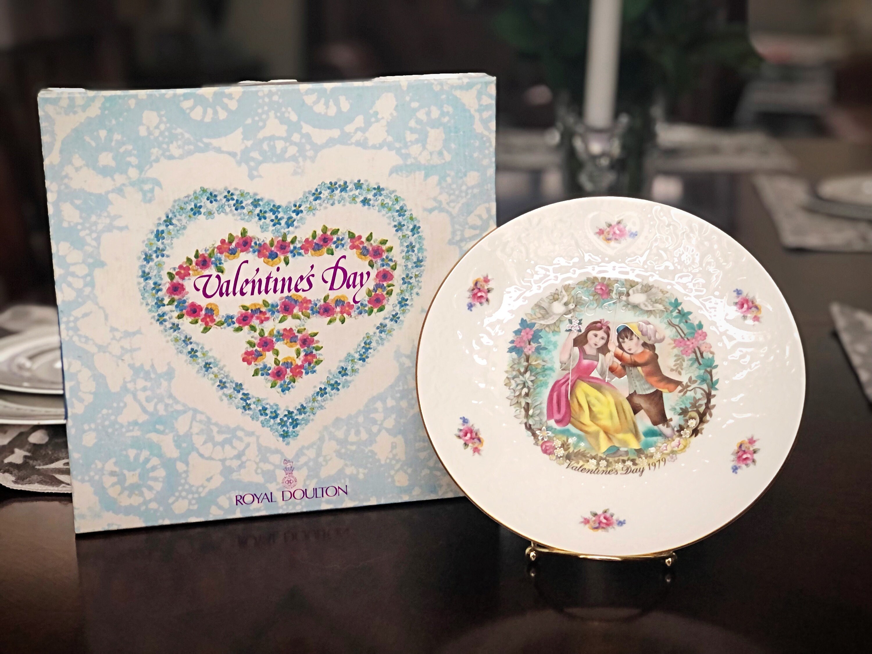 Royal Doulton VALENTINE Plate, Vintage Collector Plate, 1979 Girl on a