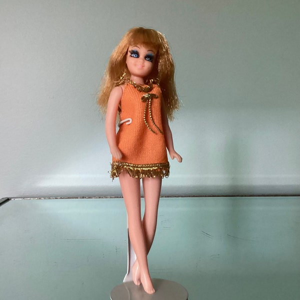 Mego DIZZY Doll - STRAWBERRY BLONDE Hair, Wearing Topper Orange Mini, Dawn clone Doll, Vintage 1970s