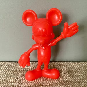MARX Disney Toy Figures, Mickey Mouse, Donald Duck, Pinocchio, HOT NEON Colors!, 6 Inches, Louis Marx, Walt Disney, Vintage 1971 image 4
