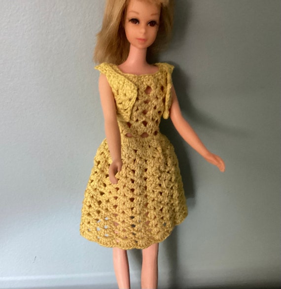 Garde-robe artisanale Barbie, Poupées