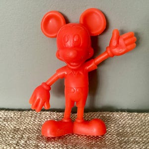 MARX Disney Toy Figures, Mickey Mouse, Donald Duck, Pinocchio, HOT NEON Colors!, 6 Inches, Louis Marx, Walt Disney, Vintage 1971 image 6