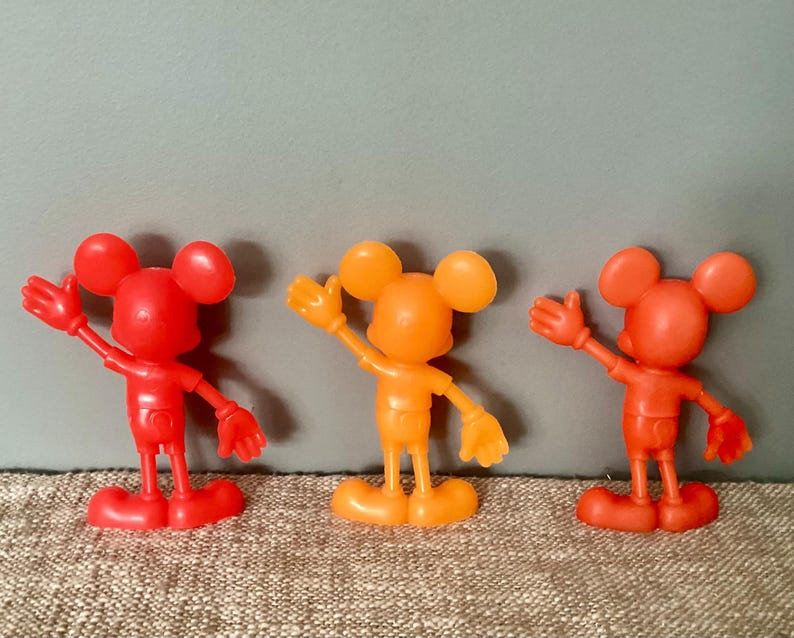 MARX Disney Toy Figures, Mickey Mouse, Donald Duck, Pinocchio, HOT NEON Colors!, 6 Inches, Louis Marx, Walt Disney, Vintage 1971 image 9