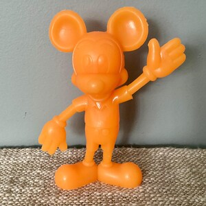 MARX Disney Toy Figures, Mickey Mouse, Donald Duck, Pinocchio, HOT NEON Colors!, 6 Inches, Louis Marx, Walt Disney, Vintage 1971 image 5