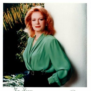 Luciana Paluzzi signed autographed 8x10 photograph - to loren